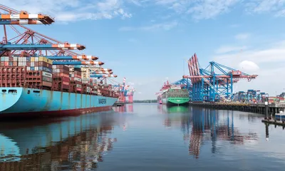 Global Containership Orderbook Surges Past 15 Million TEU as Megamax Orders Approach