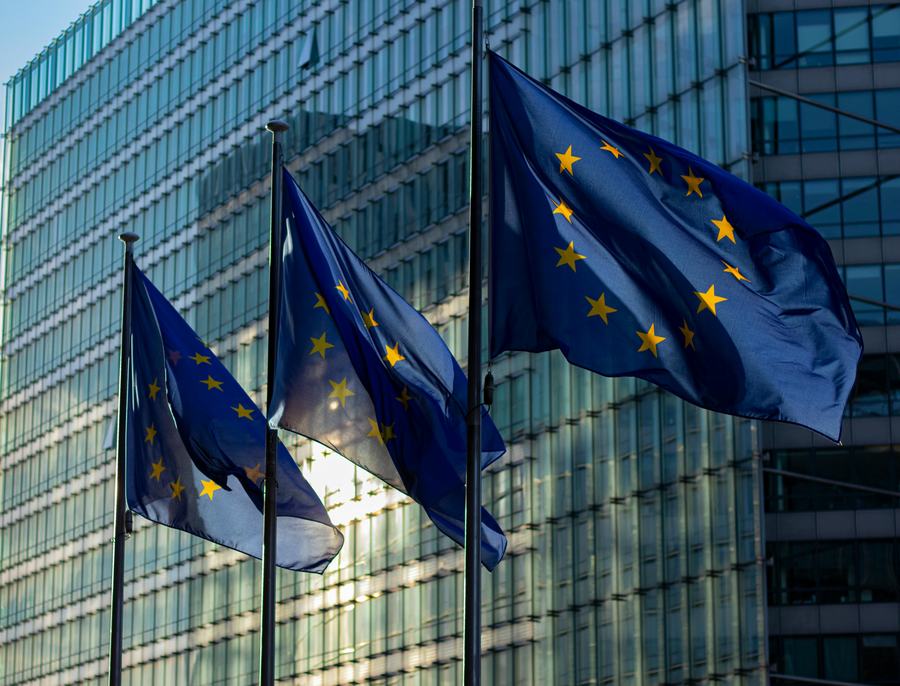 EU Holds Back Full Shipping Ban on Russian Oil — For Now