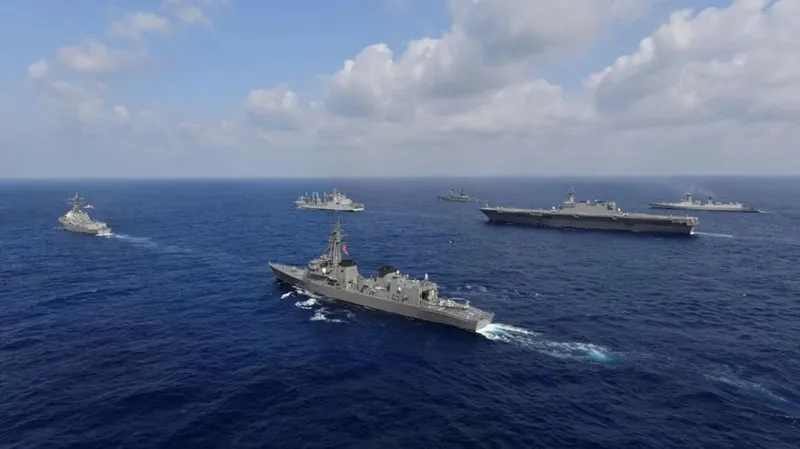 Indian-Naval-ships-excorting-1.jpg
