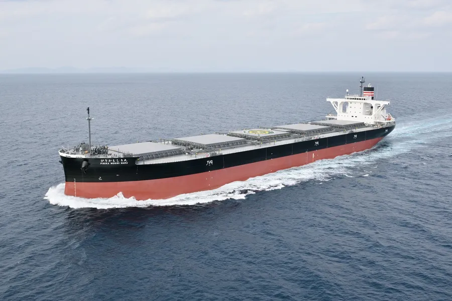 NYK Plans Nearly $1 Billion Deal to Take NS United Private and Expand Dry Bulk Business