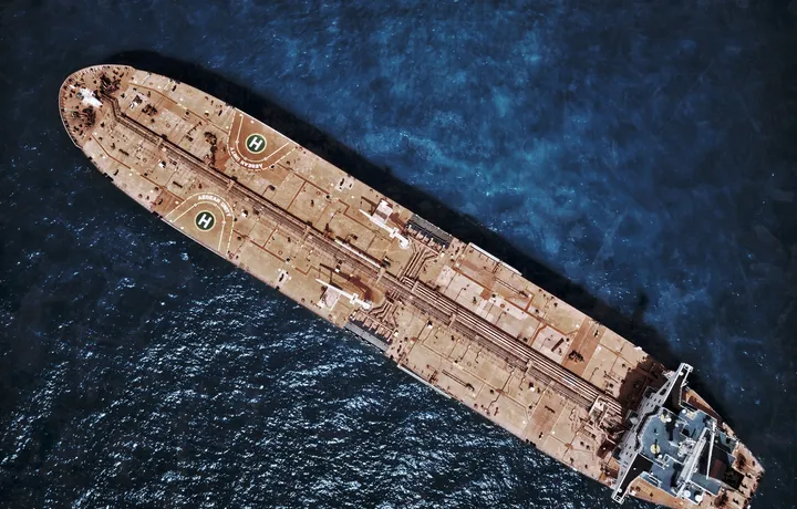 International Seaways Moves to Expand VLCC Fleet with $370 Million Bruton Deal