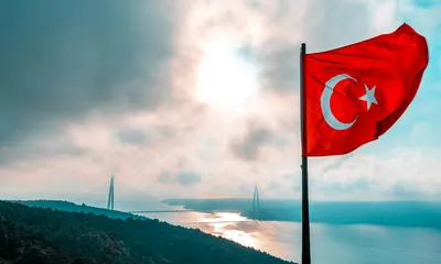 Hormuz Tensions Stall Turkish Fleet as Passage Talks Continue